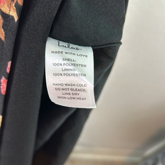 NWT Lulu’s Moment of Chic Black Floral Print Satin Lace-Up Midi Dress XS - Picture 11 of 11